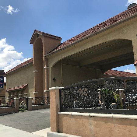 Industry Inn & Suites La Puente Exterior foto